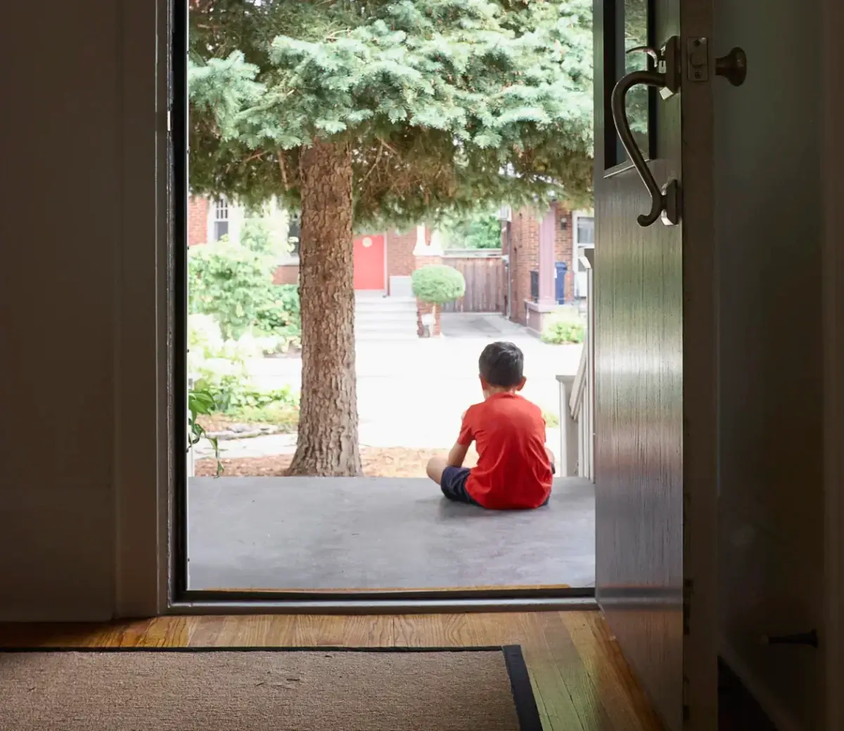 Image of a home with 24/7 monitoring from BGS home protection systems